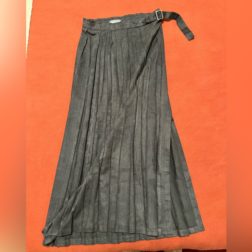90’s Issey Miyake White Label Black Pleated belted skirt